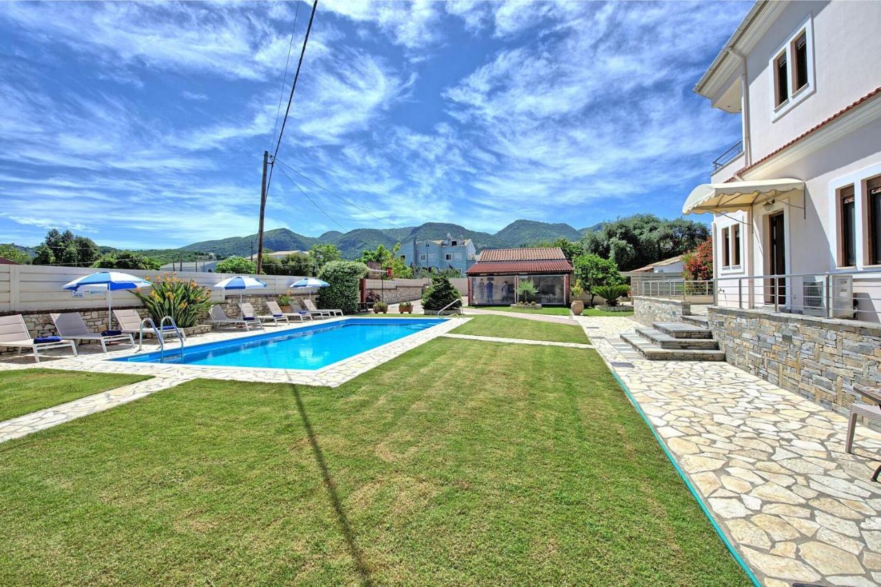 Acharavi Beach Villa By Posarellivillas Exterior photo